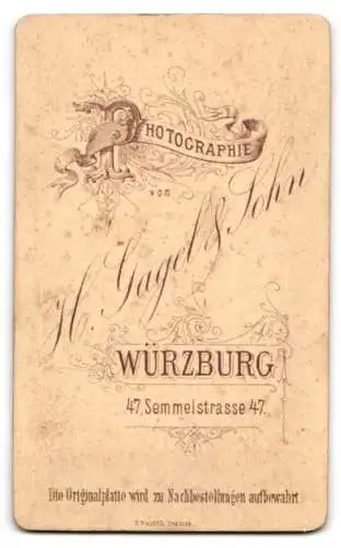 Fotografie H. Gagel & Sohn, Würzburg, Semmelstrasse 47, Porträt eines Mannes mit Schnurrbart