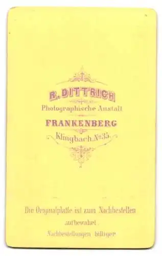 Fotografie R. Dittrich, Frankenberg, Klingbach Nr. 35, Porträt eines kleinen Kindes im Stuhl