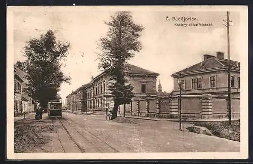 AK Budweis / Ceske Budejovice, Kasarny delostrelecke mit Strassenbahn