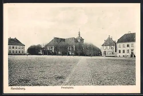 AK Rendsburg, Paradeplatz mit Kirche