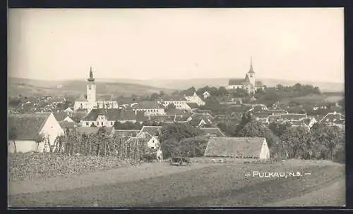 AK Pulkau /N. Ö., Teilansicht mit Kirche