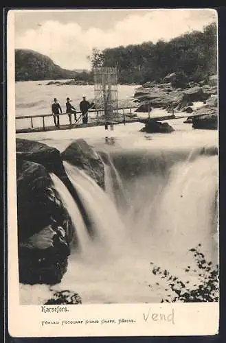 AK Karsefors, Männer auf der Brücke über dem Wasserfall