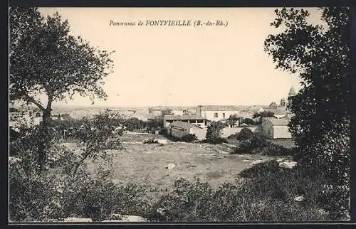 AK Fontvieille, Panorama du village en Bouches-du-Rhône