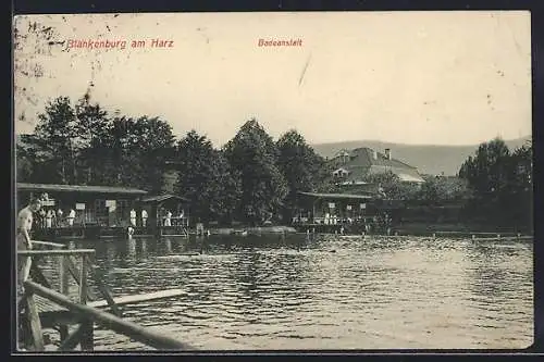 AK Blankenburg am Harz, Badeanstalt mit Besuchern