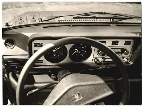 Fotografie Auto Volkswagen VW Golf I Diesel, Cockpit, Werkfoto