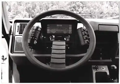 Fotografie Auto Citroen GSA Modell 1980, Cockpit mit Digital-Tacho, Werkfoto, Grossformat 29 x 20cm