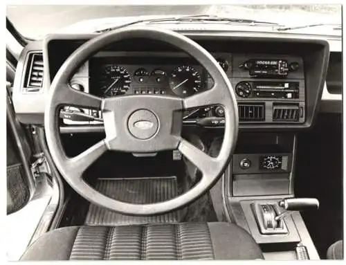 Fotografie Auto Ford, Cockpit, Armaturen, Werkfoto