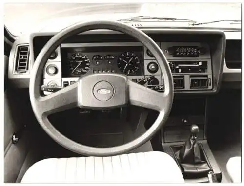 Fotografie Auto Ford, Cockpit, Armaturenbrett, Werkfoto