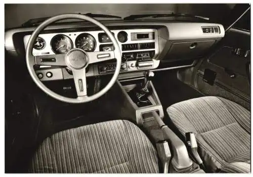 Fotografie Auto Toyota Celica 1600 Coupe LT, Cockpit, Werkfoto