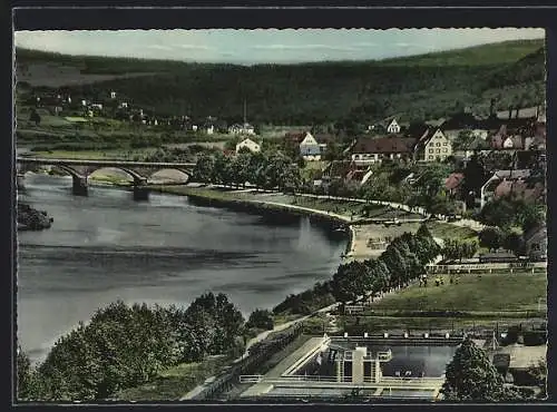 AK Marktheidenfeld am Main, Ortsansicht mit Schwimmbad und Brücke