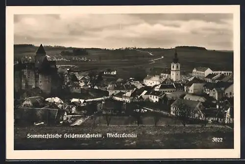 AK Heidenreichstein /Niederdonau, Ortsansicht aus der Vogelschau