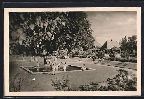 AK Oldenburg in Holstein, Kinderspielplatz, Plantschbecken