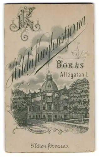 Fotografie Hilda Kuylenstjerna, Boras, Allegatan 1, Ansicht Boras, Blick auf die Front ders Ateliers, Monogramm