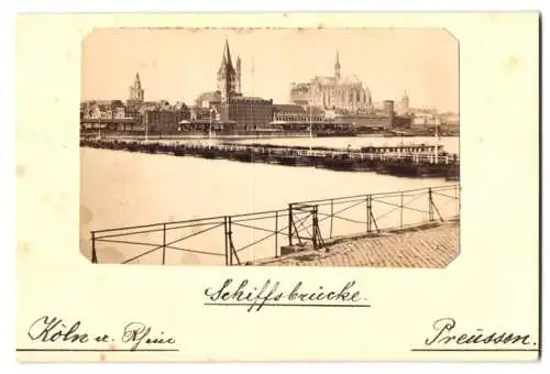 Fotografie unbekannter Fotograf, Ansicht Köln a. Rh., Blick nach der Stadt mit Schiffsbrücke