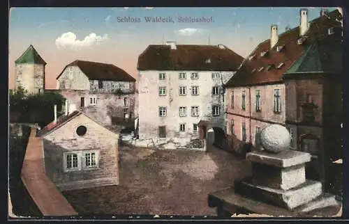 AK Waldeck / Hessen, Schloss Waldeck mit Schlosshof