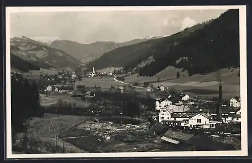 AK Guggenbach /Steiermark, Teilansicht mit Bergen