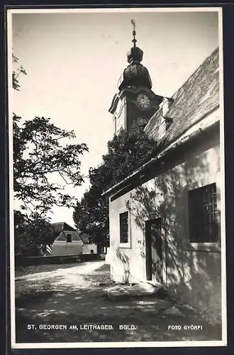 AK St. Georgen am Leithagebirge, Strassenpartie am Kirchturm