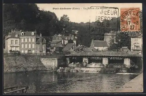 AK Pont-Audemer, La Risle et le Grand Pont en arrière-plan