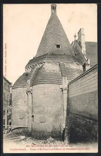 AK Fontevrault, Tour d’Evrault pendant sa restauration (1903)