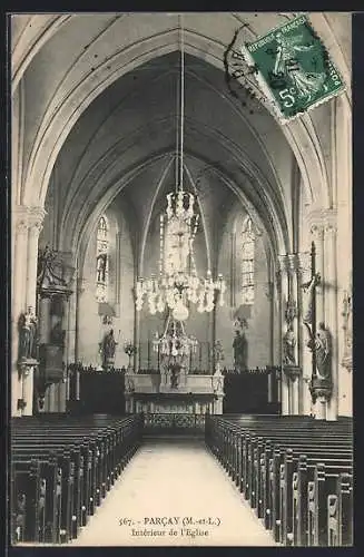 AK Parcay, Intérieur de l`Église