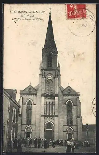 AK Saint-Lambert-du-Lattay, L`Église, Sortie des Vêpres