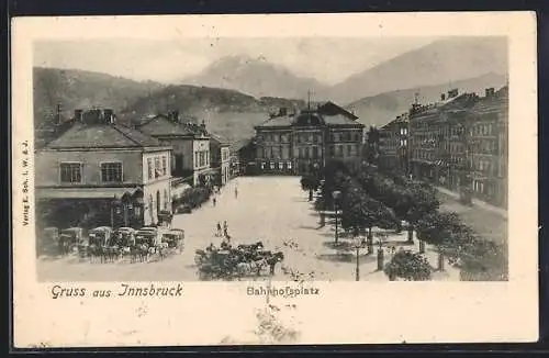 AK Innsbruck, Pferdekutschen auf dem Bahnhofsplatz