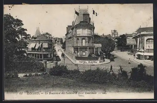 AK Dinard, Le Boulevard des Falaises et Hôtel Emeraude