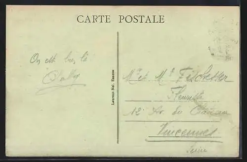 AK Dinard, Grand Hôtel vue de la rue avec arbres et balcon en été