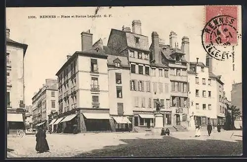 AK Rennes, Place et Statue Leperdit