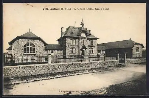 AK Antrain, L`Hospice-Hôpital, facade Ouest