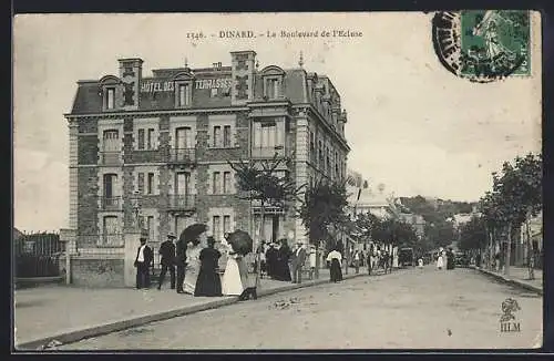 AK Dinard, Le Boulevard de l`Écluse et l`Hôtel des Terrasses