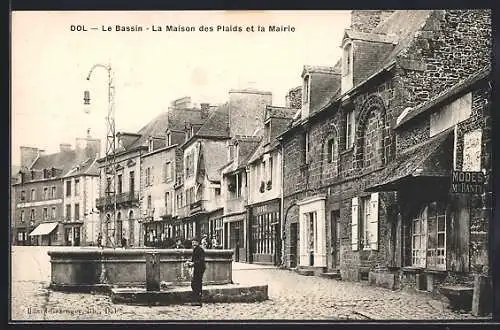 AK Dol, Le Bassin, La Maison des Plaids et la Mairie