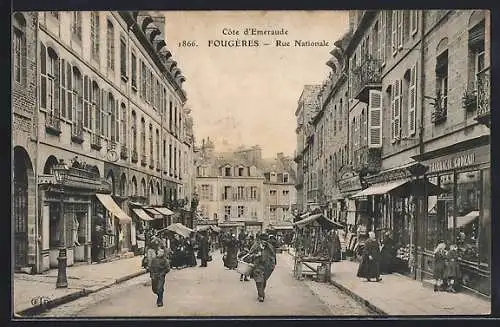 AK Fougères, Rue Nationale animée avec passants et boutiques