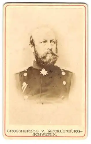 Fotografie unbekannter Fotograf und Ort, Friedrich Franz Grossherzog von Mecklenburg-Schwerin in Uniform, Halsorden