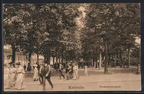 AK Karlsruhe, Theaterpromenade mit Spaziergängern