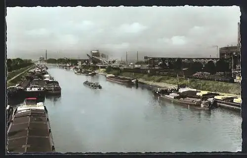 AK Heilbronn /Neckar, Hafen mit Lastenkähnen