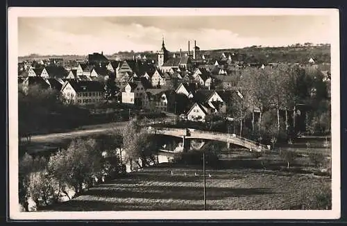 AK Bietigheim / Württ., Ortspartie mit Brücke und Enzverlauf