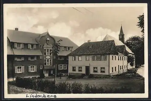 AK Lindenberg b. St. Peter, Hotel Haus LIndenberg mit Wallfahrtskapelle