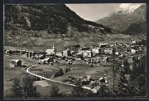 AK Saas-Fee, Totalansicht im Tal