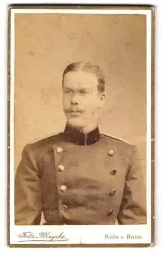 Fotografie Fritz Meycke, Köln, Schildergasse 66, Junger Chevauleger in Uniform