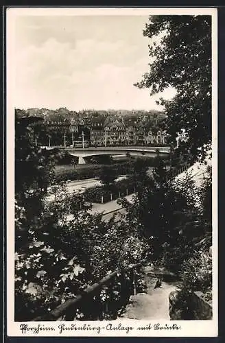 AK Pforzheim, Hindenburg-Anlage mit Brücke