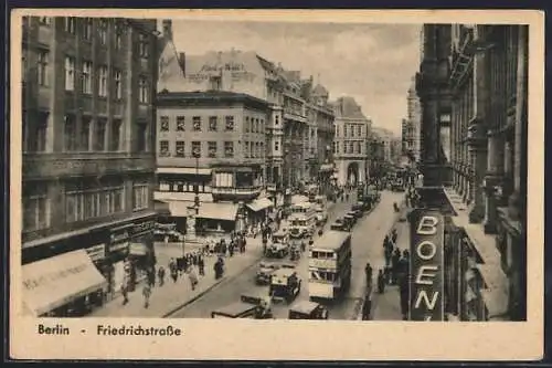 AK Berlin, Friedrichstrasse mit Omnibussen aus der Vogelschau