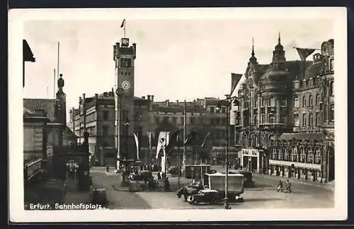 AK Erfurt, Bahnhofsplatz mit Geschäften