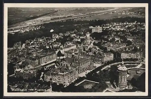 AK Mannheim, Fliegeraufnahme der Altstadt mit Wasserturm und Friedrichsplatz