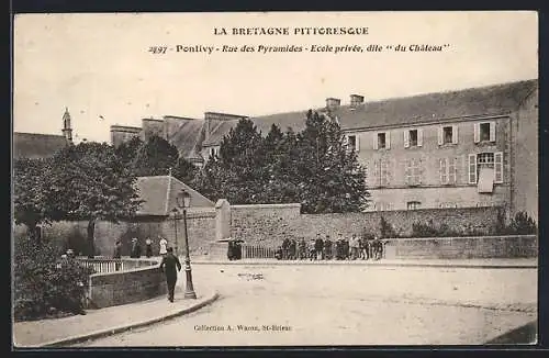 AK Pontivy, Rue des Pyramides, École privée dite du Château