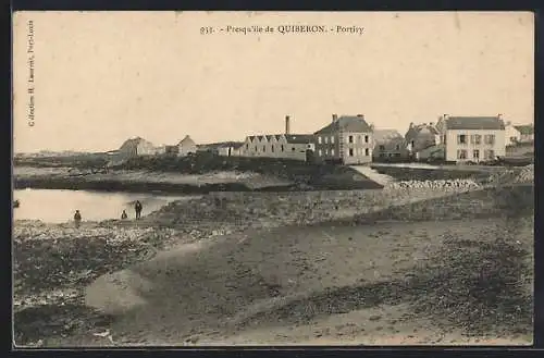 AK Portivy, Vue sur le village côtier et le rivage de la presqu`île de Quiberon