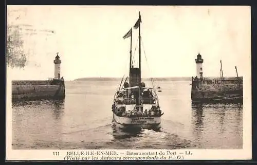 AK Belle-Île-en-Mer, Bateau sortant du port