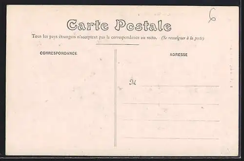 AK Carnac, Vue Générale et femme lisant près d`une statue