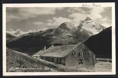 AK Madlenerhaus, Berghütte mit Hohem Rad