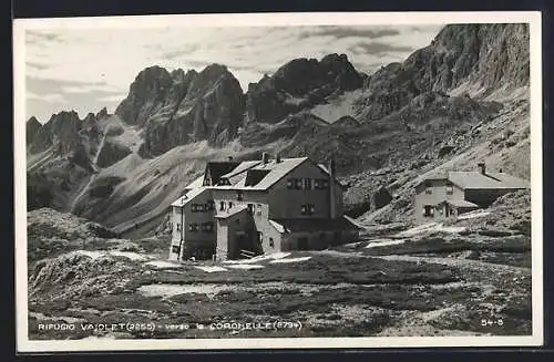 AK Rifugio Vajolet, Blick auf die Berghütte